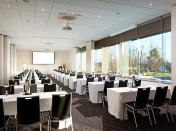 Mercure Melbourne Albert Park - Accommodation Tasmania 86