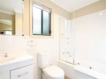Gateway Lifestyle The Pines - Accommodation Tasmania 3