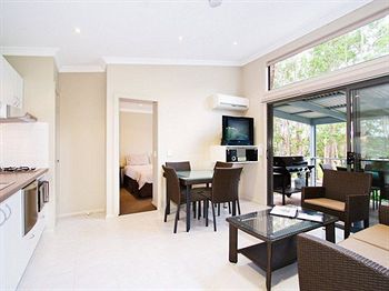 Gateway Lifestyle The Pines - Accommodation Tasmania 17