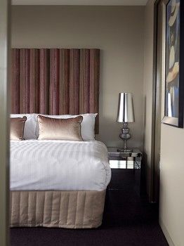 Art Series-The Blackman - Accommodation Tasmania 13