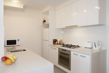 Melbourne Short Stay Apartments On Whiteman - Accommodation Tasmania 5