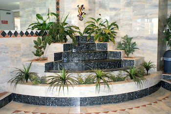 Beachside Resort - Kawana Waters - Accommodation Tasmania 0