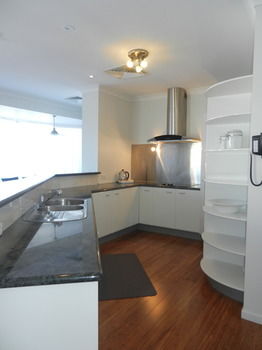 Beachside Resort - Kawana Waters - Accommodation Tasmania 33