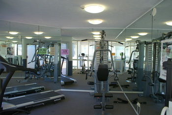 Beachside Resort - Kawana Waters - Accommodation Tasmania 45