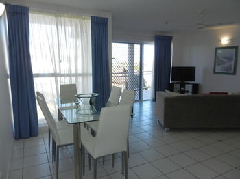 Beachside Resort - Kawana Waters - Accommodation Tasmania 48