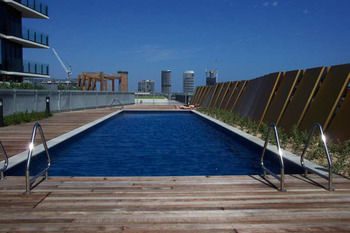 AKOM Docklands - Accommodation Tasmania 18