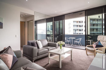 AKOM Docklands - Accommodation Tasmania 19