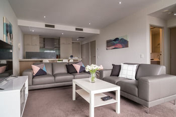 AKOM Docklands - Accommodation Tasmania 44