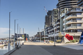 AKOM Docklands - Accommodation Tasmania 55