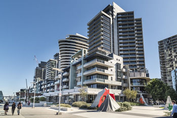 AKOM Docklands - Accommodation Tasmania 57