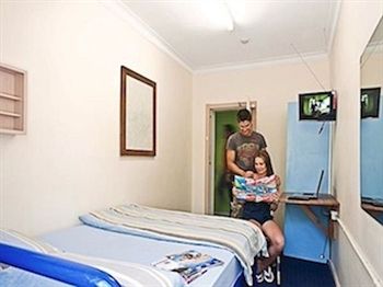 Funk House Backpackers - Accommodation Tasmania 4