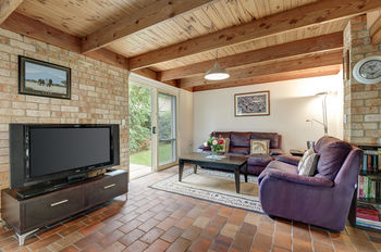 Bungunyah Apartments - Accommodation Tasmania 23