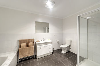 Bungunyah Apartments - Accommodation Tasmania 43