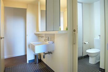 City Edge Serviced Apartments East Melbourne - Accommodation Tasmania 3
