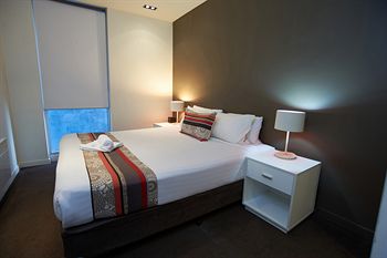 City Edge Serviced Apartments East Melbourne - Accommodation Tasmania 7