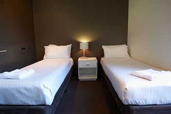 City Edge Serviced Apartments East Melbourne - Accommodation Tasmania 8