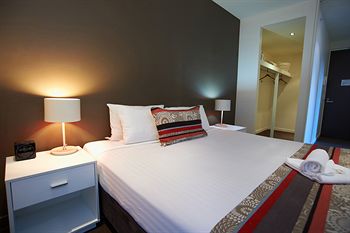 City Edge Serviced Apartments East Melbourne - Accommodation Tasmania 16