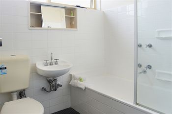 City Edge Serviced Apartments East Melbourne - Accommodation Tasmania 23