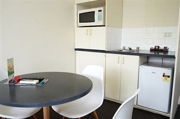 City Edge Serviced Apartments East Melbourne - Accommodation Tasmania 40