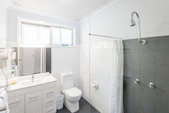 The Esplanade Motel - Formerly Eco-Inn Warners Bay - Accommodation Tasmania 5