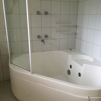 Eltham Gateway Hotel - Accommodation Tasmania 6