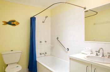 Beach Breakers Resort - Accommodation Tasmania 43