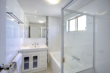 Surf Dance - Accommodation Tasmania 18