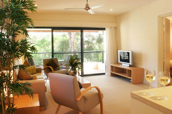 Noosa Springs Golf Resort & Spa - Accommodation Tasmania 9