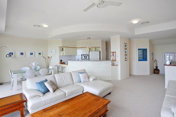 The Point Coolum - Accommodation Tasmania 39