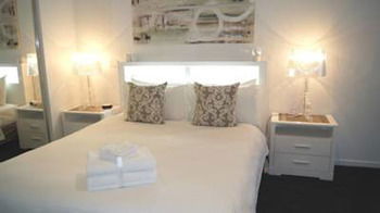 Docklands Executive Apartments - Accommodation Tasmania 21