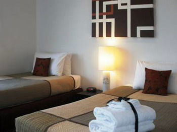 Docklands Executive Apartments - Accommodation Tasmania 25