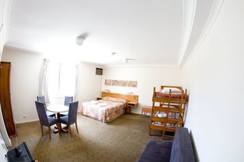 Manly Oceanside - Accommodation Tasmania 3