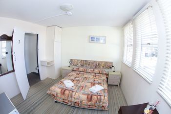 Manly Oceanside - Accommodation Tasmania 11