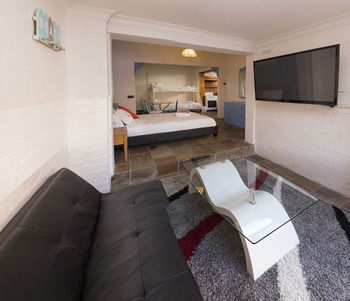 Manly Oceanside - Accommodation Tasmania 49