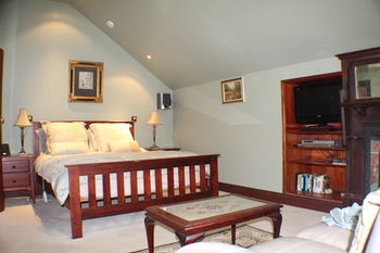 Storey Grange - Accommodation Tasmania 31