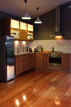 Lilies Luxury Retreats - Accommodation Tasmania 10