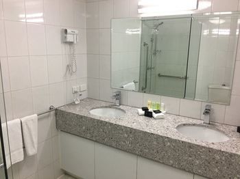 Kimberley Gardens Hotel & Serviced Apartments - Accommodation Tasmania 8