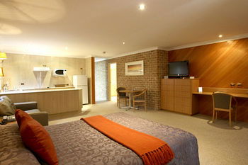 The Hermitage Motel - Accommodation Tasmania 37