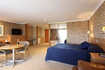 The Hermitage Motel - Accommodation Tasmania 8