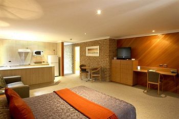 The Hermitage Motel - Accommodation Tasmania 16