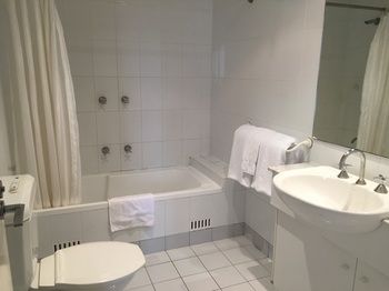 AEA The Coogee View Serviced Apartments - Accommodation Tasmania 3