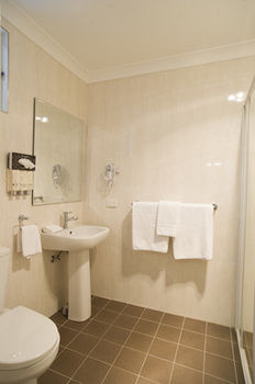 Noah's Mid City Motor Inn - Accommodation Tasmania 0