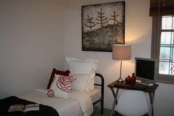 Sinclairs Bondi - Accommodation Tasmania 0