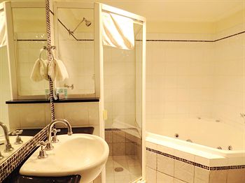 Waldorf Randwick Serviced Apartments - Accommodation Tasmania 0