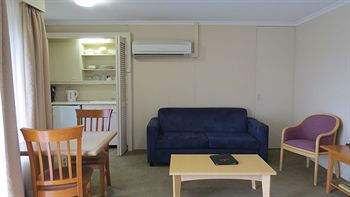 Waldorf Wahroonga Residential - Accommodation Tasmania 11