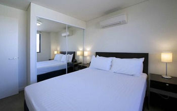 Chifley Executive Suites - Accommodation Tasmania 12