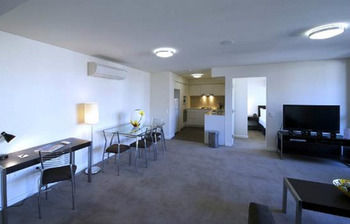 Chifley Executive Suites - Accommodation Tasmania 19