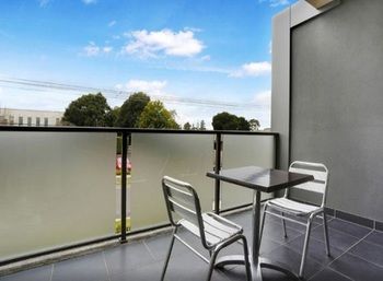 Apartments @ Glen Central ViQi - Accommodation Tasmania 14