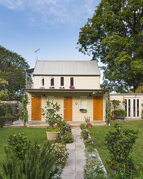 Admiral Collingwood Lodge - Accommodation Tasmania 18