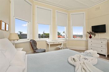 Admiral Collingwood Lodge - Accommodation Tasmania 9